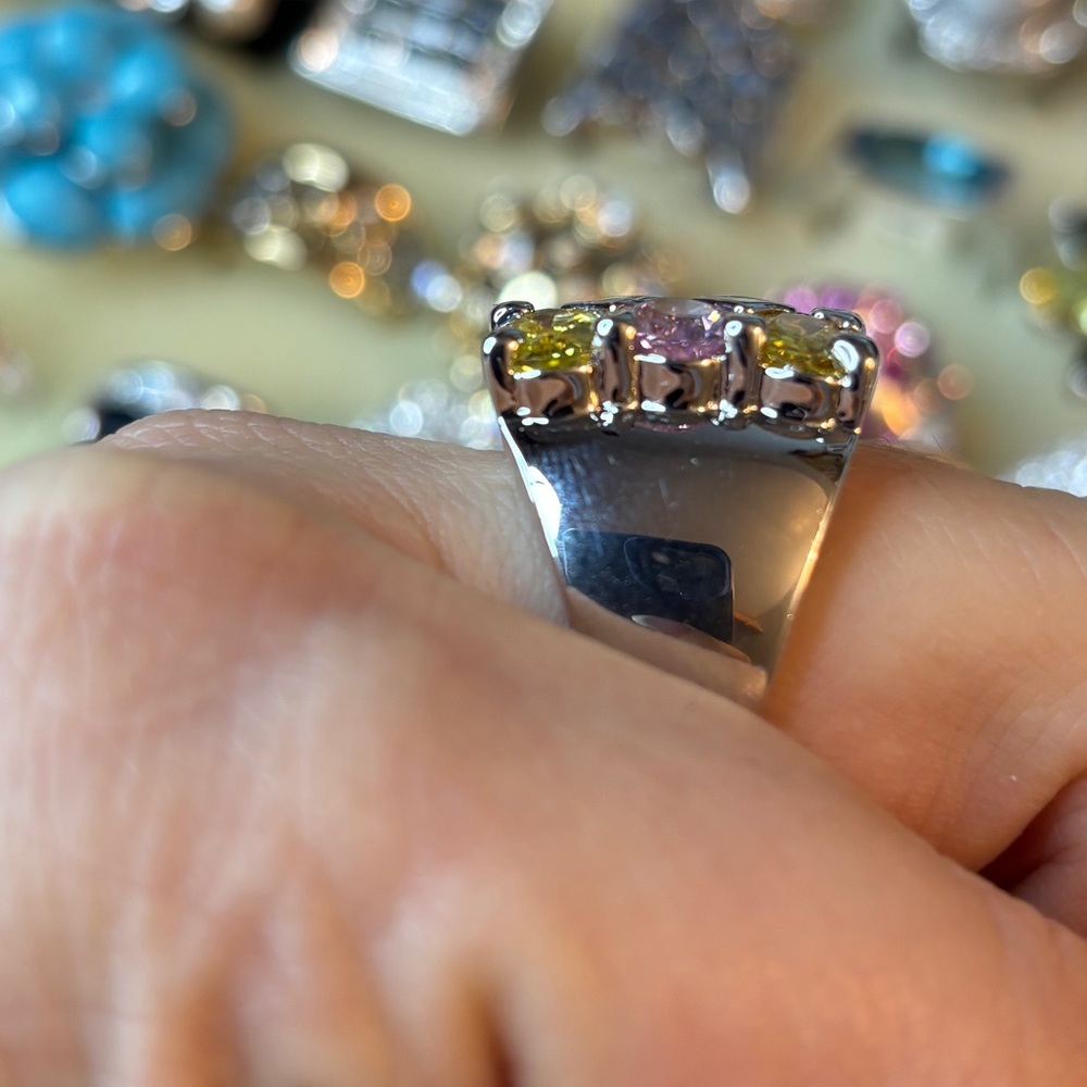 Camille Lucie Swavorski Crystal Statement Ring - Picture 4 of 5